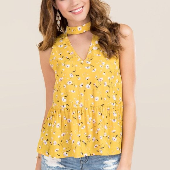 Francesca's Collections Tops - Francesca's Sheila Gigi Floral Peplum Tank